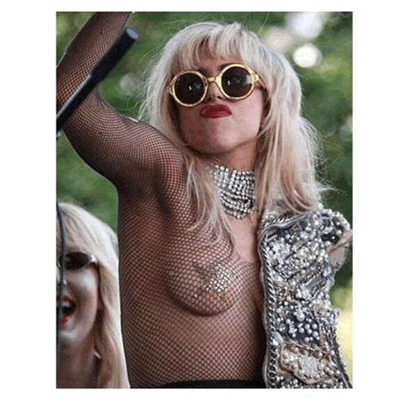 Bristols Six: Nippies Moulin Heart – Red Sequin & Velvet – Size C - Picture 7 of 7